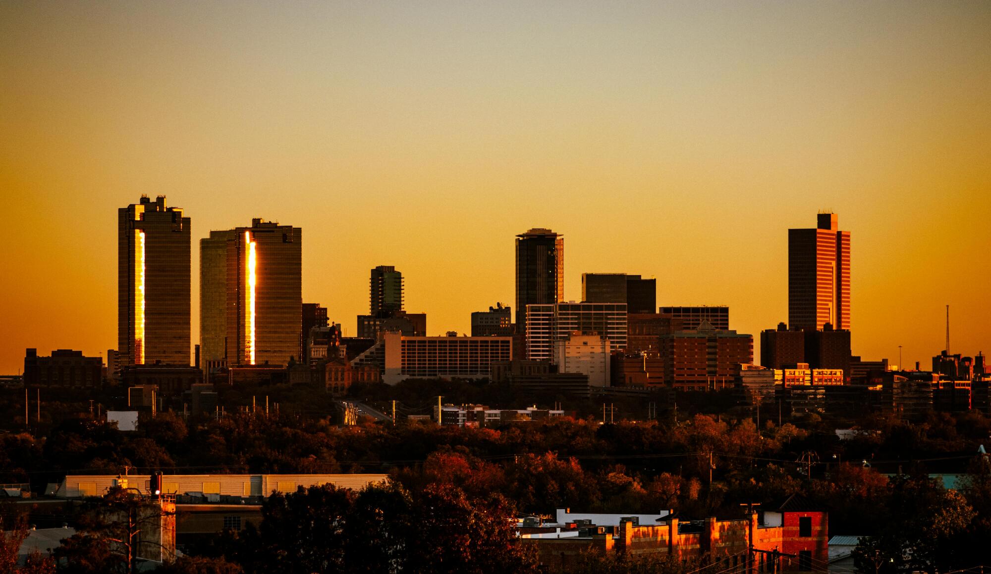 When Should Dallas landlords Consider Landlord Rescue a Solution?